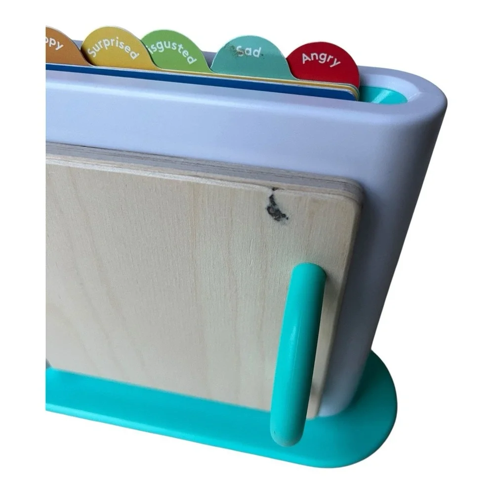 Lovevery Emotion Match Mirror Card Set The Enthusiast Play Kit 28 29 30 Months